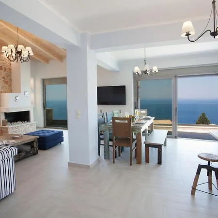Thea Thalatta Villa *