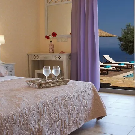 Thea Thalatta Villa