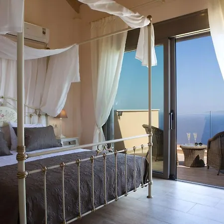 Thea Thalatta Villa Tsoukaladhes