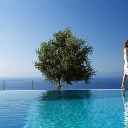 Thea Thalatta Villa