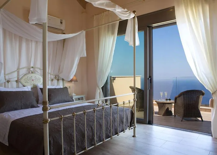 Thea Thalatta Villa Tsoukaladhes