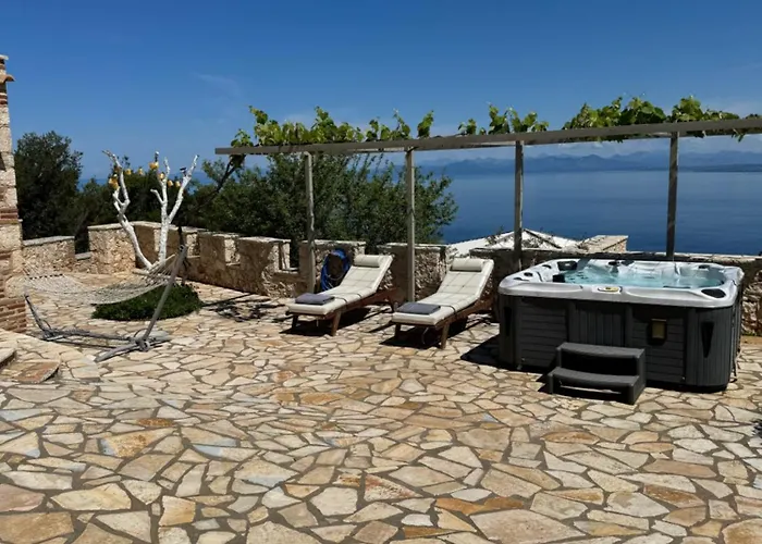 Thea Thalatta Villa